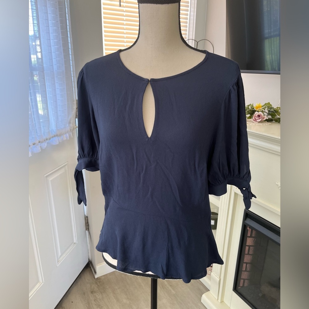 Navy Keyhole Tie-Sleeve Peplum Top - Women